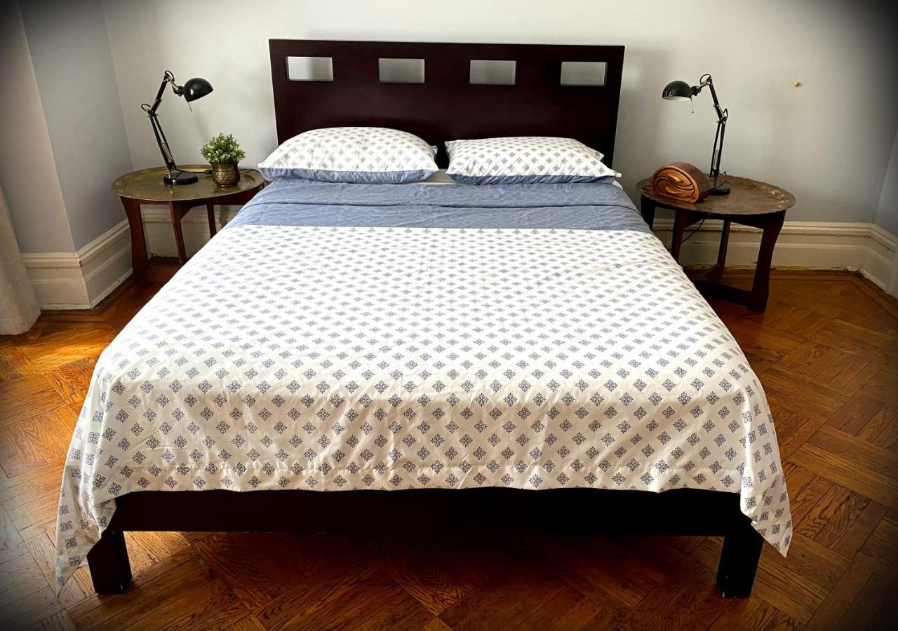 Spacious Bedroom In A Brooklyn House Shared With Host New York Kültér fotó